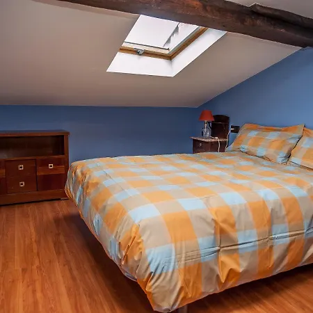 Autentica Buhardilla En El Centro De 아파트 *