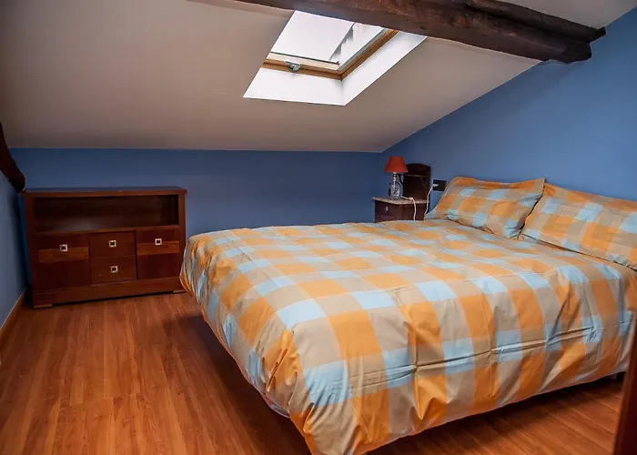 Autentica Buhardilla En El Centro De 아파트 *